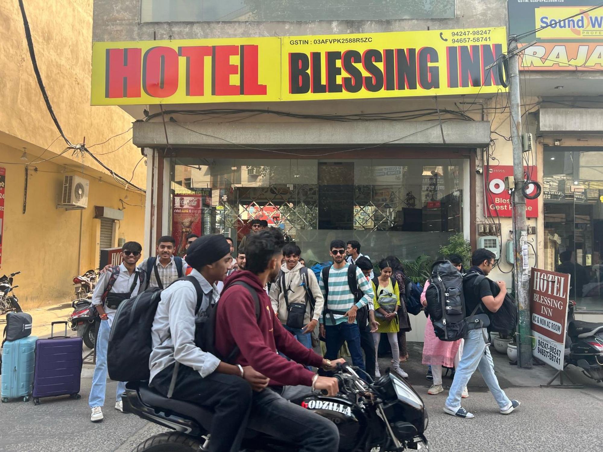 Hotel Blessing Inn By Grb Dźalandhar Zewnętrze zdjęcie
